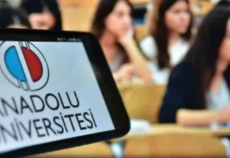 60 yaş üzerine müjde! AÖF'te öğrenmenin yaşı yok: Yıllar sonra gelen fırsatla yüzde 60 indirim sizi bekliyor!