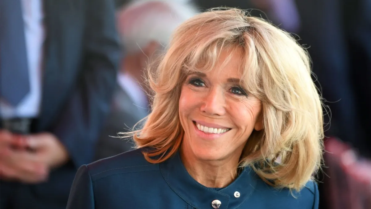 Brigitte Macron, cinsiyetiyle ilgili iddialara mahkemede kanıt sunacak haberinin görseli