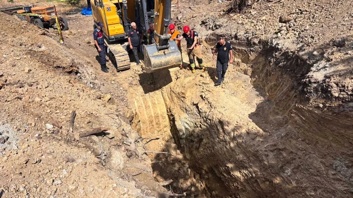 Havuz kazısında toprak kayması : 2 ölü haberinin görseli