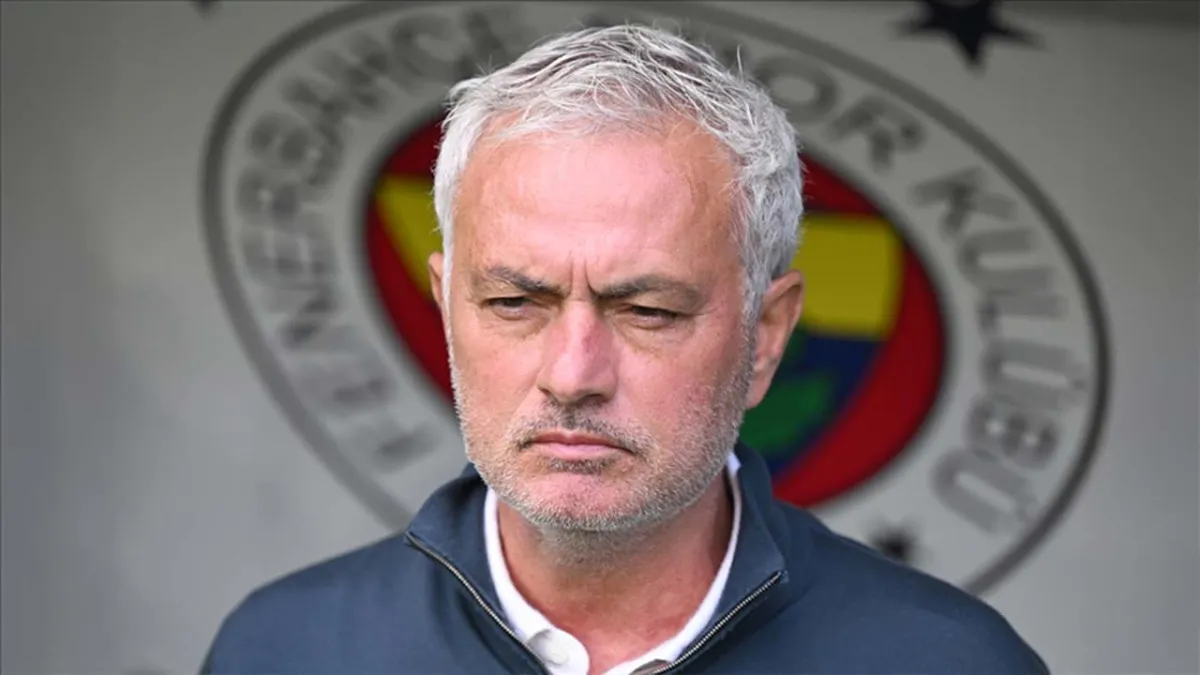 Jose Mourinho Benfica’nın yeni teknik direktörü oldu: Kendi seviyeme döndüm haberinin görseli