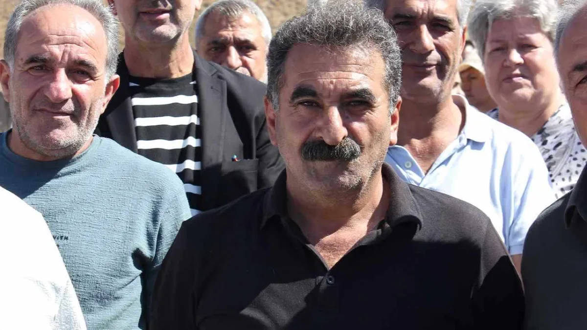 Kazar’dan Harmandalı tepkisi: Bürokratlar Bakanlığı da Tugay’ı da kandırıyor haberinin görseli