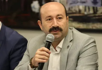Memur-Sen İzmir’den Türkan Özilhan Devlet Hastanesi açıklaması: Şov yapmak sendikacılık değildir