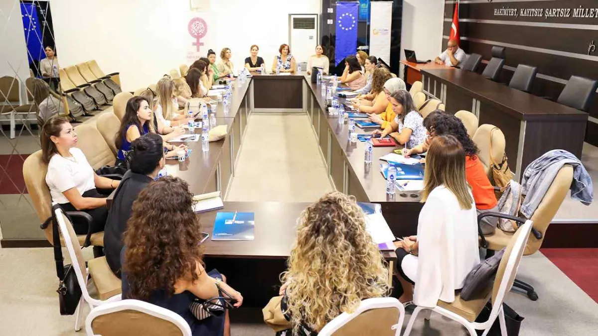 Narlıdere’de kadına şiddetle mücadelede dayanışma buluşması haberinin görseli