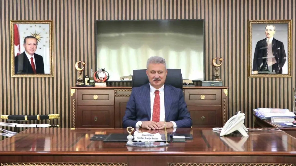AK Partili belediye başkanı gözaltına alındı haberinin görseli