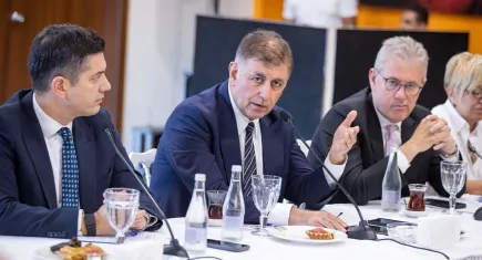 Başkan Tugay: İzmir, kültürden enerjiye her alanda lider olacak