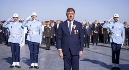 Başkan Tugay: Kahraman gazilerimizi ailem gibi görüyor, kendimi onlara karşı borçlu hissediyorum 