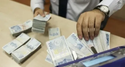 Faiz indirimleri sonrası kredi çekme yarışı başladı! sadece bir haftada 31 milyar TL'lik kredi kullanıldı! hangi bankalar en uygun faizleri sunuyor?