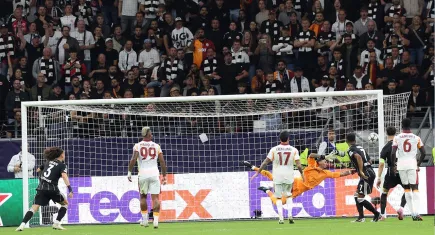Frankfurt’ta Galatasaray’a ağır darbe: Galatasaray Avrupa’ya 5-1’lik kabusla başladı