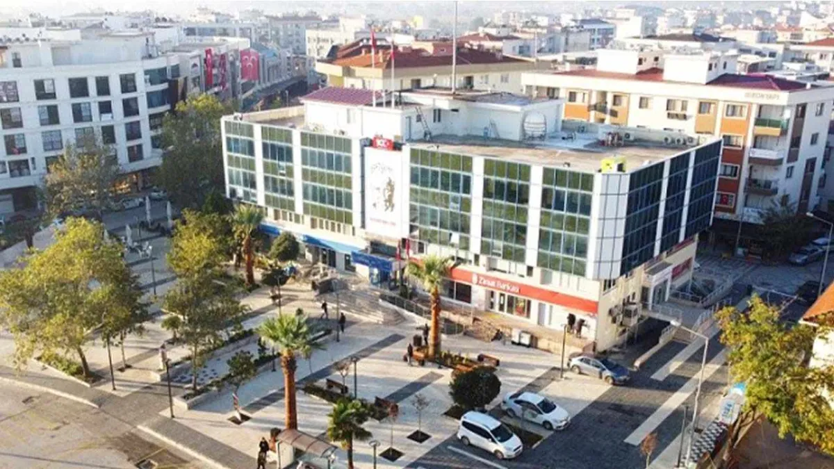 Menderes Belediyesi, atık yağ toplama kampanyasını genişletiyor haberinin görseli