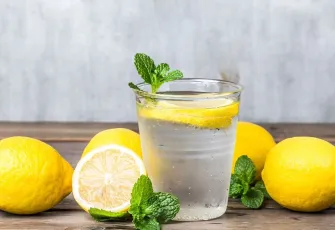Sabahları içtiğiniz limonlu su hakkındaki gerçekler: Fayda sanarken yanlış mı yapıyoruz?