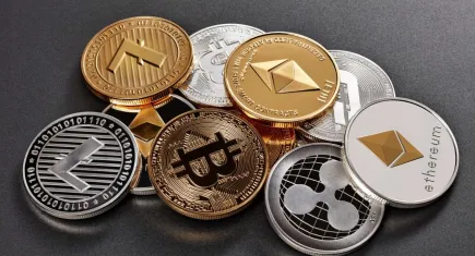 XRP ve Dogecoin ETF'leri piyasaları salladı: İlk gün rekoru kırıldı!
