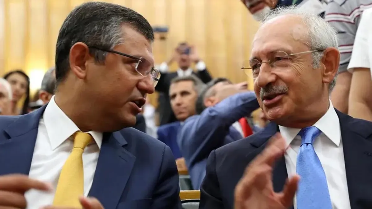 CHP 22. Olağanüstü Kurultayı’nda gelişme: Yönetim düştü! Parti Meclisi ve YDK güvenoyu alamadı haberinin görseli