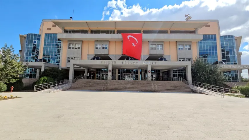 dolandırıcı