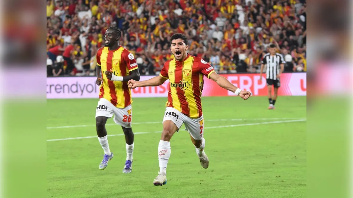 Göztepe yıldız gibi parlıyor: Stanimir Stoiolov fark yaratıyor haberinin görseli