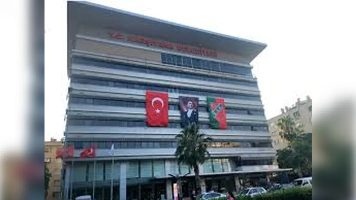 Karşıyaka’da gündem maaş krizi: Sendika yetkilileri Ünsal ile görüşecek!  haberinin görseli