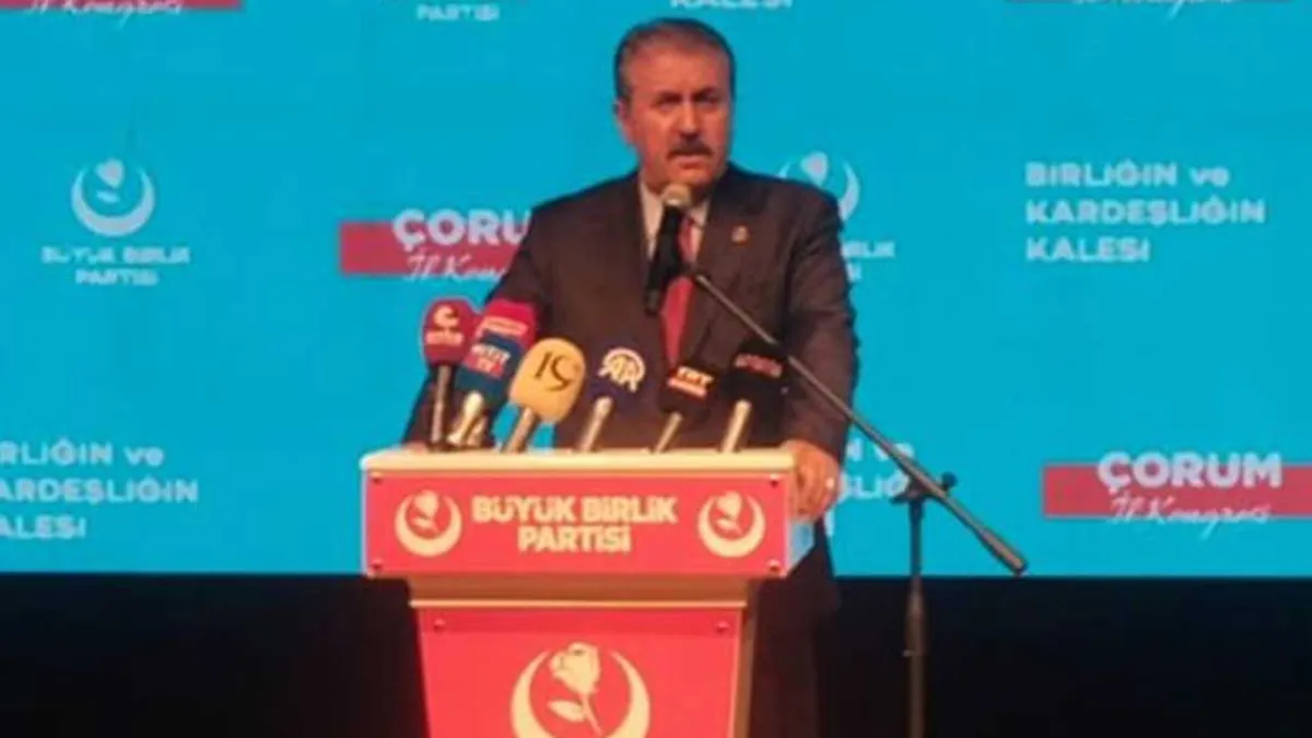 Mustafa Destici’den sert mesajlar haberinin görseli