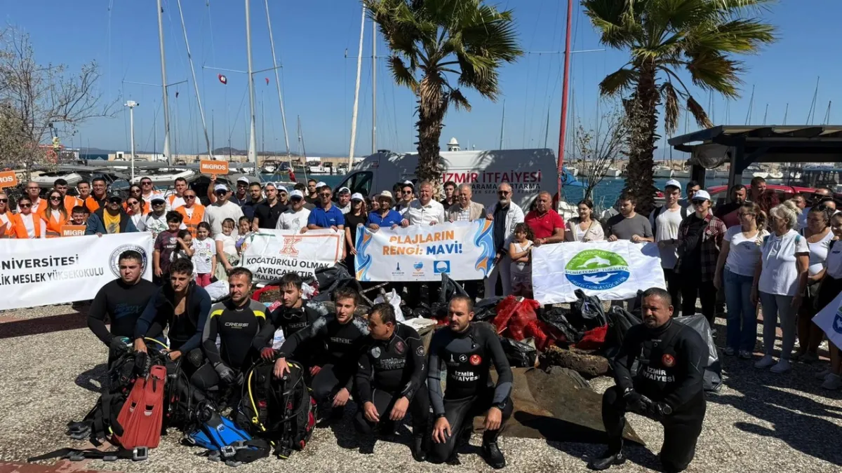 Urla’da temizlik mesaisi: Deniz ve kıyı temizliği yapıldı!  haberinin görseli