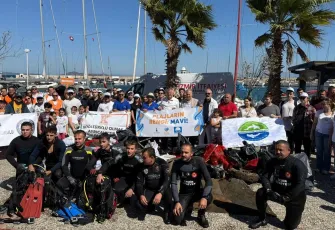 Urla’da temizlik mesaisi: Deniz ve kıyı temizliği yapıldı! 
