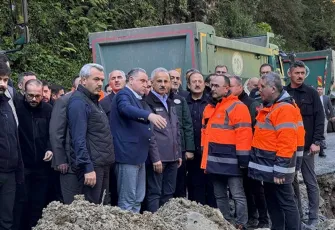 Bakanlar Uraloğlu ve Bak, Çamlıhemşin-Ayder Yaylası yolunda devam eden çalışmaları inceledi