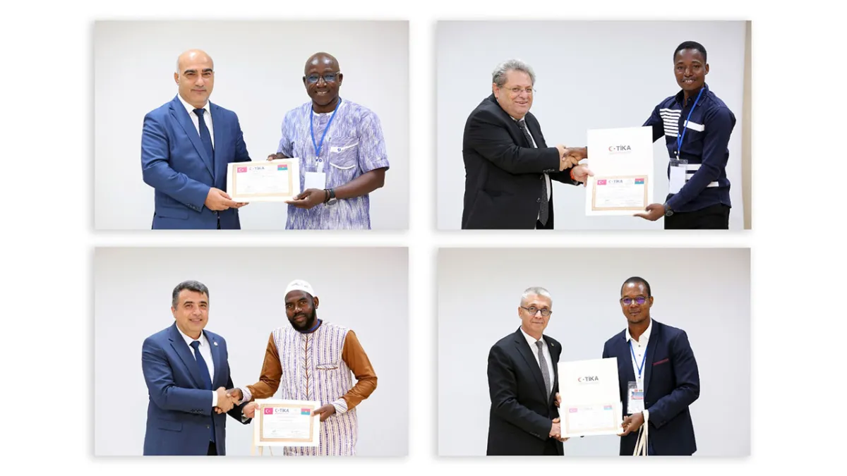 Burkina Faso’dan gelen 16 sağlık çalışanına İzmir’de sertifikaları verildi haberinin görseli