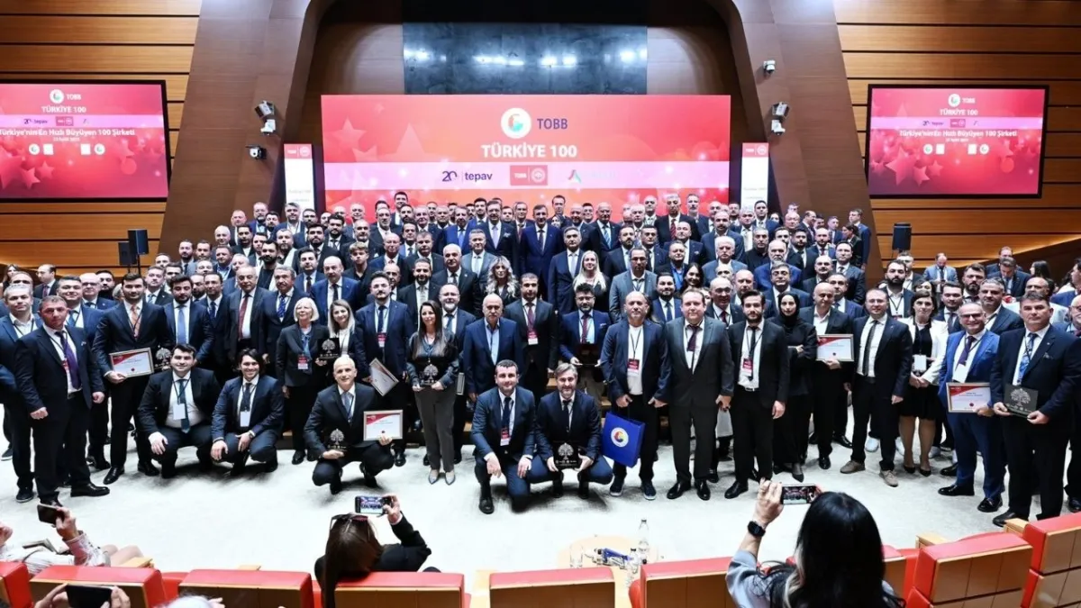 Cevdet Yılmaz’dan 2028 hedefleri: Tek haneli enflasyon, 21 bin dolar gelir ve tarihi işsizlik düşüşü haberinin görseli