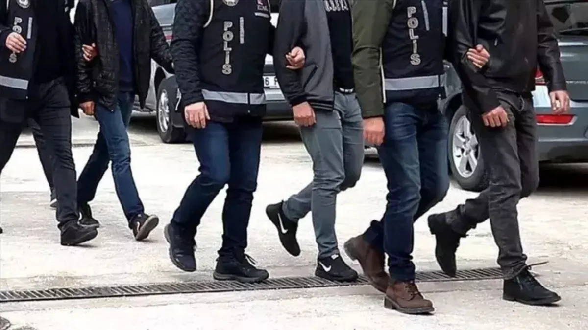 İstanbul’da yasa dışı bahis operasyonu: Derkan Başer’in örgütünde 3 tutuklama! haberinin görseli