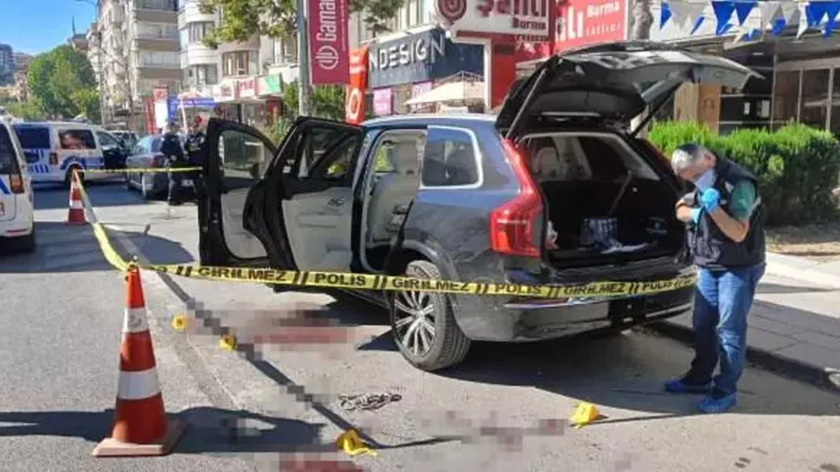Patronunu silahla vurup, kulağını ısırarak kopardı haberinin görseli