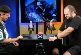 'Soğuk Savaş'ın sunucusu Boğaç Soydemir ve konuğu Enes Akgündüz gözaltına alındı