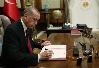 23 Eylül 2025 Resmî Gazete’de öne çıkan kanun, yönetmelik ve yargı kararları