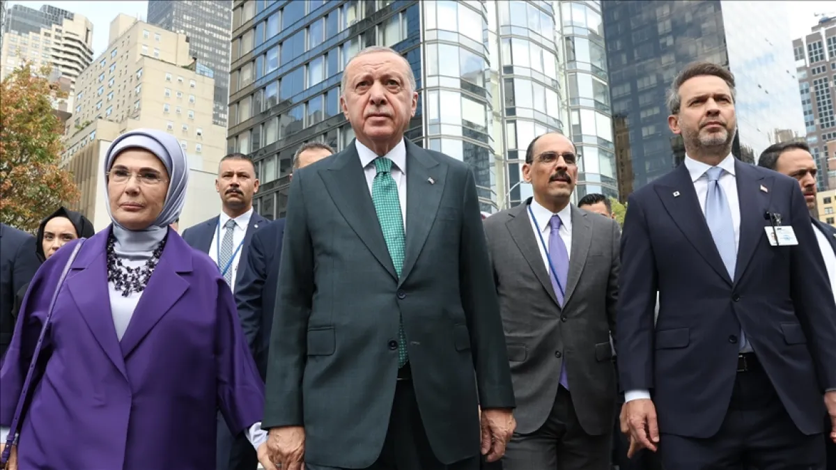 Cumhurbaşkanı Erdoğan, Türkevi’nden BM’ye yürüyerek geçti: 15. kez kürsüye çıkıyor haberinin görseli
