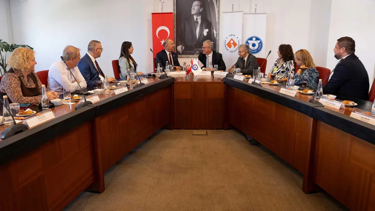 Gaziemir Belediyesi ile İzmir Ekonomi Üniversitesi Arasında İş Birliği Protokolü İmzalandı haberinin görseli