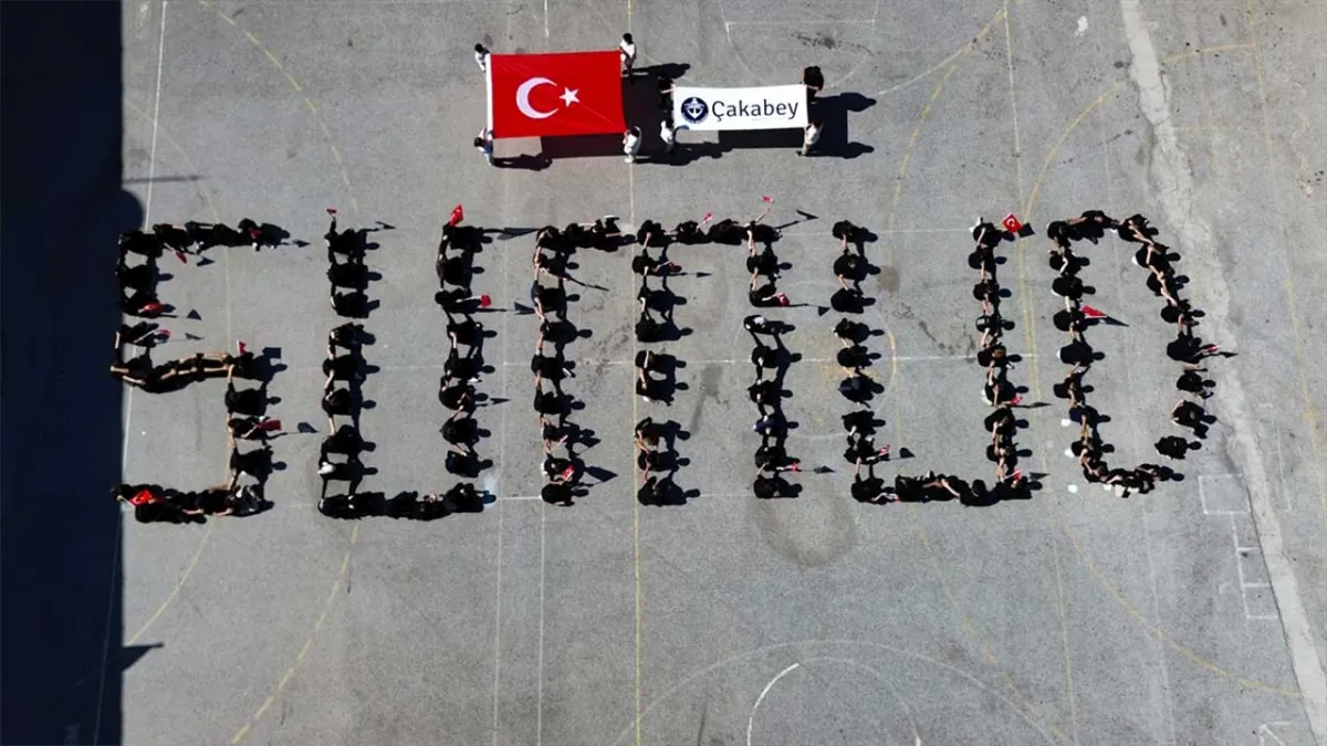 İzmirli öğrencilerden Gazze’ye destek mesajı haberinin görseli