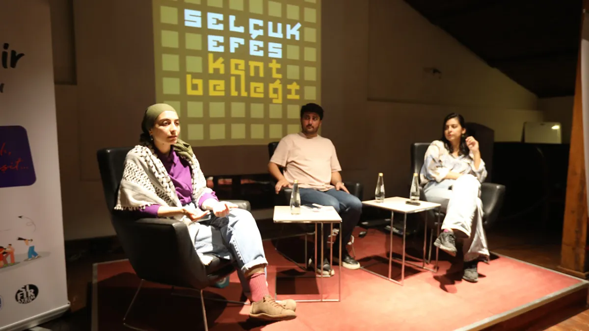 Başka Bir Siyaset Okulu 9. dönemiyle Efes Selçuk’ta başladı haberinin görseli