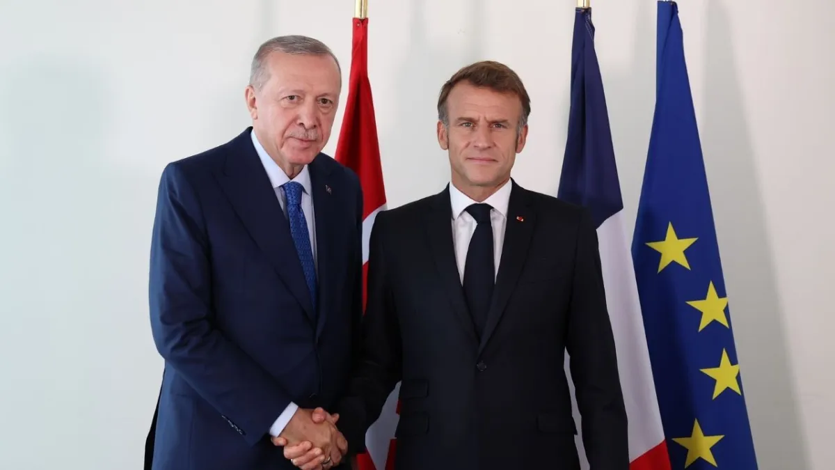 Cumhurbaşkanı Erdoğan ve Macron New York’ta buluştu: Türkiye-Fransa iş birliğinde kritik mesajlar haberinin görseli