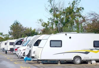 İzmir’de karavancıların tercihi İnciraltı Karavan Parkı