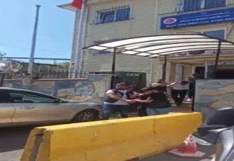 Sarıyer’de rezidans dairesine operasyon: Gitar kutusundan kalaşnikof çıktı
