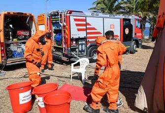 Urla’da nefes kesen tatbikat: Deprem, tsunami ve kimyasal saldırıya müdahale tatbikatı gerçeği aratmadı