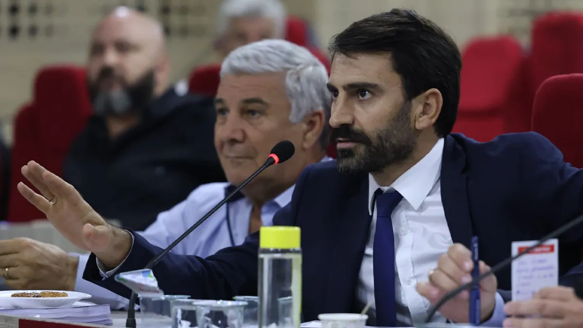 AK Partili Kişili&#039;den İzmir&#039;deki çöp krizi için sert eleştiri haberinin görseli