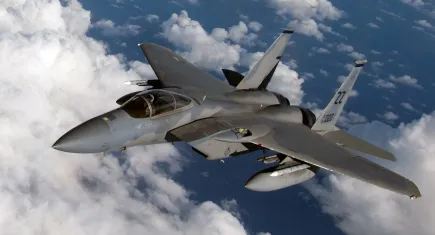 Alaska semalarında gerilim: ABD savaş uçakları Rusları önlemek için havalandı