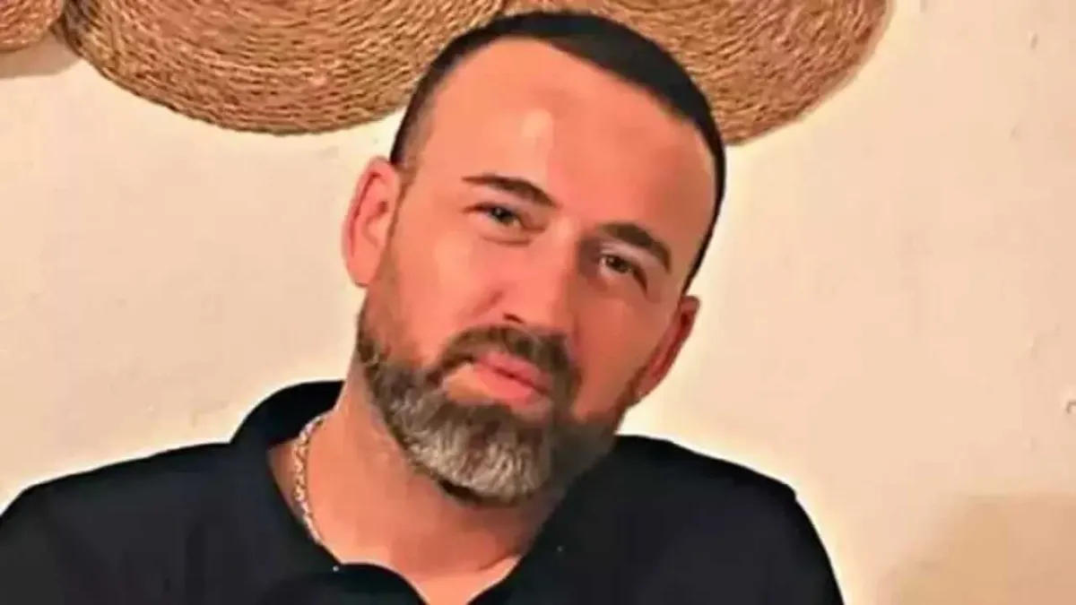 Başına dayadığı silahı boş zannetti: Eski başkan hayatını kaybetti haberinin görseli