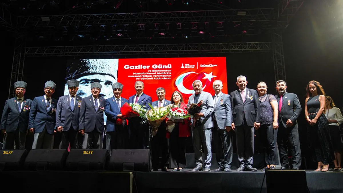 Başkan Tugay gaziler ve şehit aileleriyle buluştu haberinin görseli