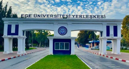 Ege Üniversitesinde dijital bağımlılık ve aile içi iletişim masaya yatırıldı