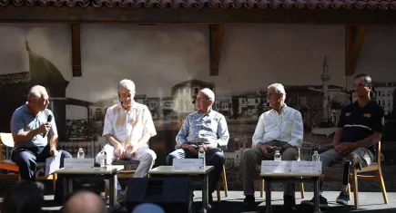 İzmir İtfaiyesi’nin emektarları genç meslektaşlarıyla bir araya geldi 