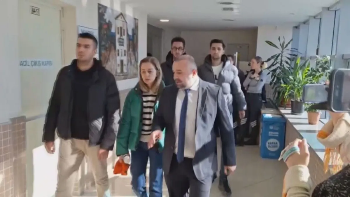 Sosyal medya fenomeni Talu çifti tahliye edildi: 3 milyonluk dolandırıcılık davasında şok karar! haberinin görseli