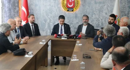 MHP’den net mesaj: “anayasanın ilk 4 maddesi kırmızı çizgimiz, terörsüz türkiye hedefimiz siyaset üstü”