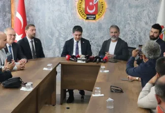 MHP’den net mesaj: “anayasanın ilk 4 maddesi kırmızı çizgimiz, terörsüz türkiye hedefimiz siyaset üstü”