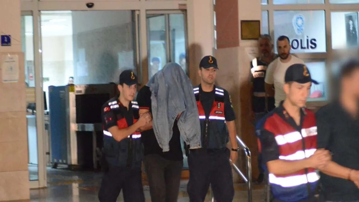 TAPDK belgesi olmayan restorana soruşturmada yeni gelişme: Rüşvet iddiasıyla polis gözaltında haberinin görseli