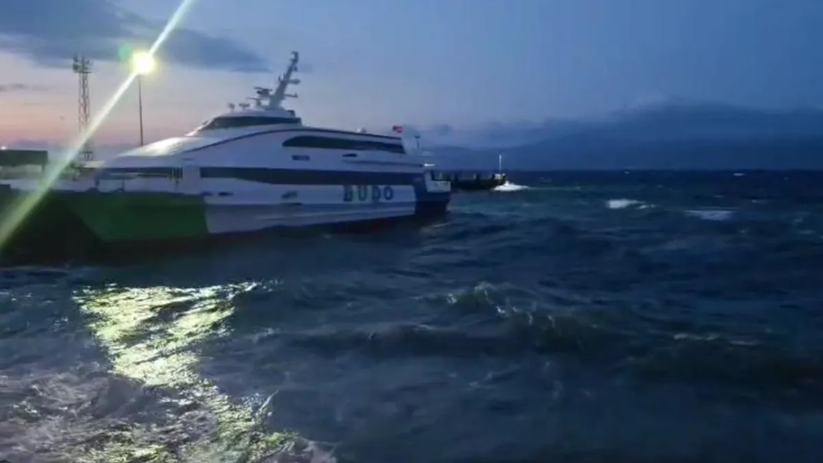 Fırtına Bursa-İstanbul Deniz seferlerini vurdu: 8 sefer iptal edildi haberinin görseli