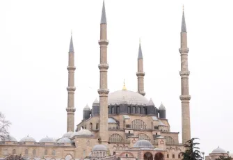 Selimiye Camii’nde tartışmalı kalem işleri için flaş karar: Mahkeme yürütmeyi durdurdu!