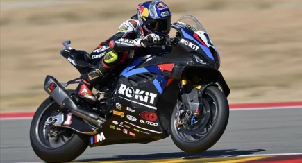 Toprak Razgatlıoğlu Aragon'da tarihi zaferini kutladı! WSBK'da 13. galibiyet geliyor